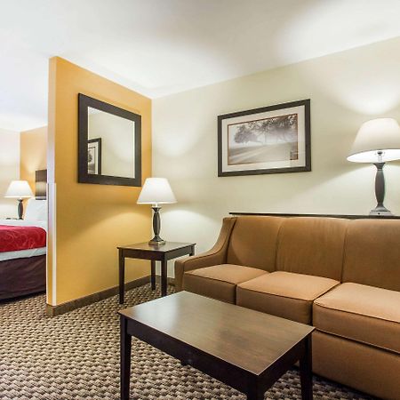 Comfort Suites Clinton Near Presbyterian College Luaran gambar