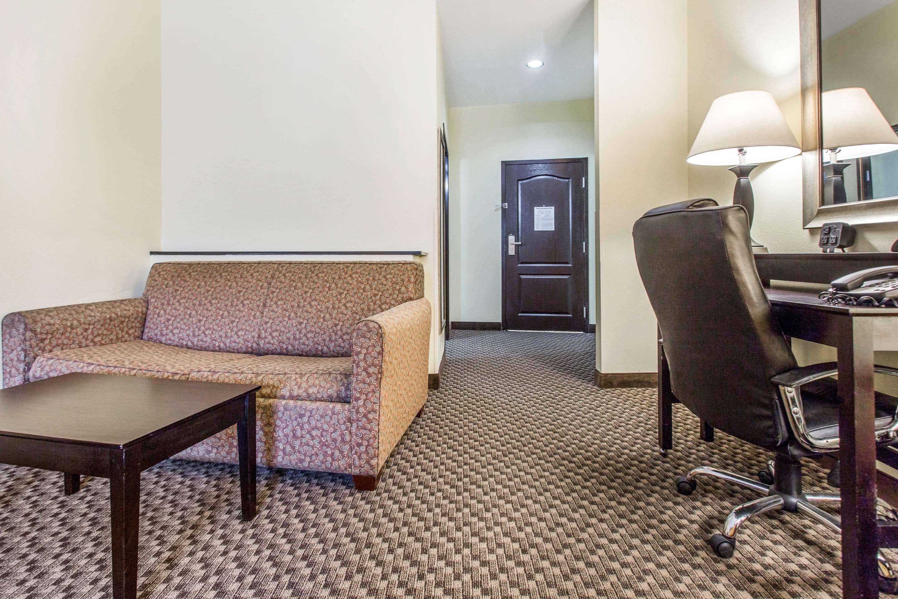 Comfort Suites Clinton Near Presbyterian College Luaran gambar